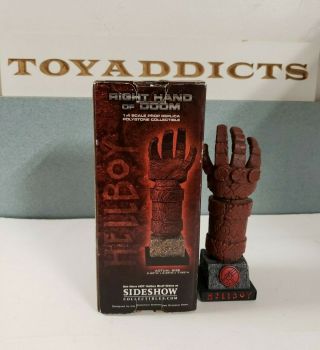 2004 Hellboy 1:4 Scale Right Hand Of Doom Statue Sideshow Collectibles Displayed