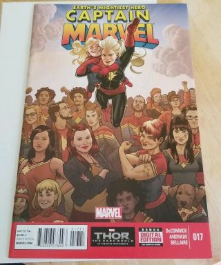 Captain Marvel 17 - Kamala Khan - Marvel Comics