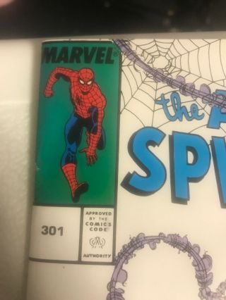 THE SPIDERMAN 301 1988 SILVER SABLE 9.  8 Signed Stan Lee 5