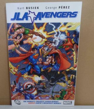 Jla / Avengers By Kurt Busiek (2008,  Paperback) - Marvel Comics