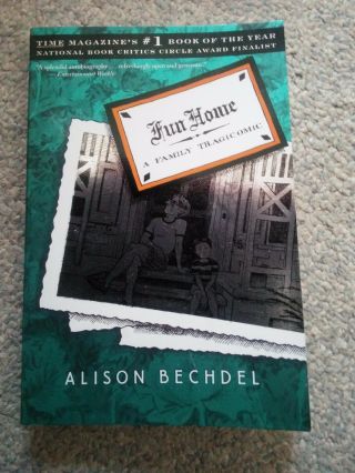 Fun Home A Family Tragicomic - Alison Bechdel - Paperback