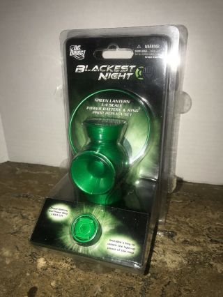 Dc Direct And Blackest Night 1:4 Scale Green Lantern Prop Power Battery & Ring