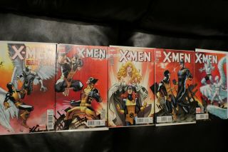 X - Men Giant Size 1 X - Men 12 - 15 2010 Paco Medina Connecting Variant Set 1:50