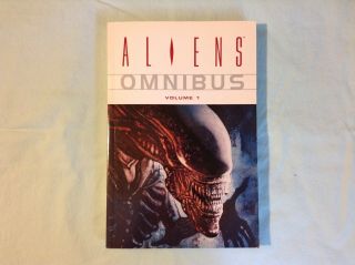 Aliens Omnibus Volume 1,  Paperback