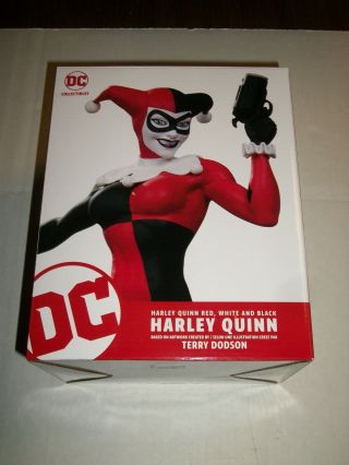 Dc Collectibles Red,  White,  And Black Terry Dodson Harley Quinn Statue