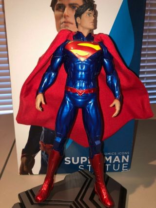 Dc Comics Superman Icon Statue