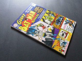 Batman Annual 1 - - Dc 1961 - 1,  001 Secrets Of Batman And Robin Dc Comics