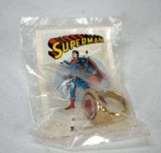 Vintage Superman Ring Gold Tone With Superman Logo.  Premium Mail - Away.