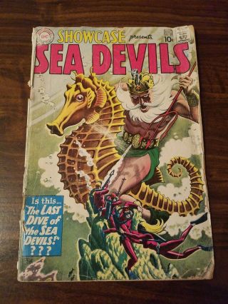 Showcase 29 (nov - Dec 1960,  Dc) 3rd App Sea Devils