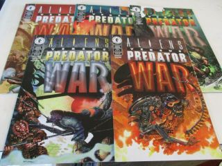 Aliens Vs Predator - War 0 - 4 - - Randy Stradley,  Chris Warner - - 1995 - - Dark Horse - - Vf,