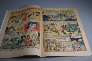 FEBRUARY - MARCH 1966 CHALLENGERS OF THE UNKNOWN NO.  48 COMIC BOOK - DC 4