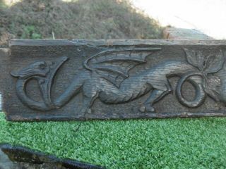 18thc Wooden Oak Carved Panel With Two Winged Gothic Gargoyles
