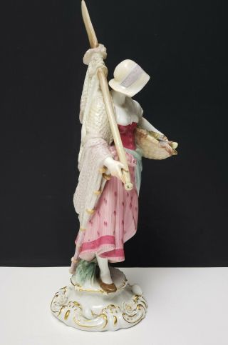 Antique Meissen Porcelain Figurine Girl Fisher w Net & Basket of Fish Q173 3