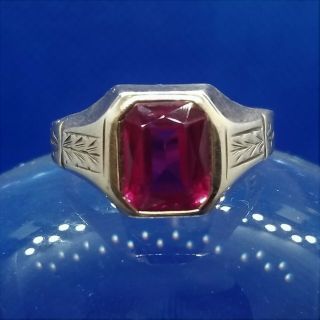 Antique Art Deco 10k Yellow Gold Synthetic Ruby Hand Engraved Mens Ring Size 11
