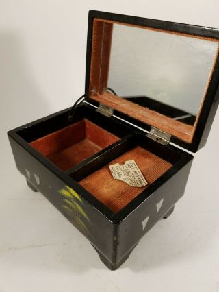 Vintage Japanese Mount Fuji Music Box Black Lacquer and Abalone Wood Jewelry Box 2