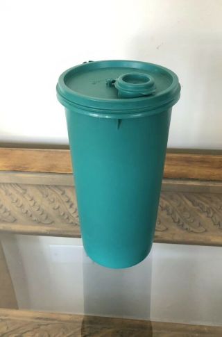 Vintage Tupperware Round Drink Juice Canisters 261 - 11 Turquoise - Rare Color