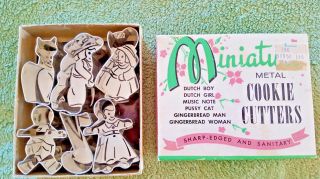 Vintage Tin Cookie Cutters Miniature 6 In Box