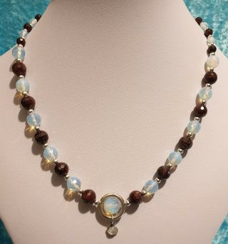 Vintage 925 Sterling Silver And Faceted Moonstone & Garnet Beaded Necklace