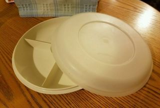 Tupperware 10 " Divided Almond Veggie/relish Tray (1708 - 6) W/ Cover (1709 - 6)