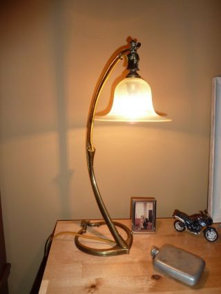 Was Benson Arts And Crafts / Art Nouveau Lamp And Vaseline Shade