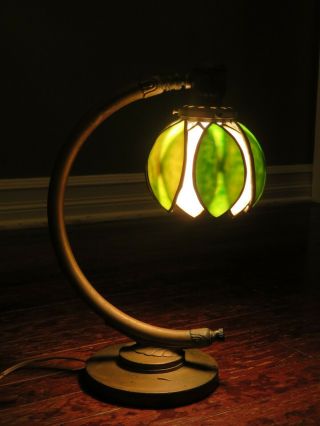 Antique 1910 Brass w/SLAG GLASS TULIP LAMP Shade Green/White Student Desk Lamp 2