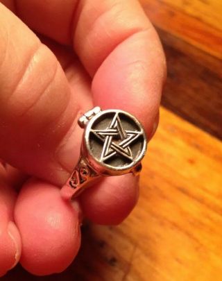 Sterling Silver Poison Ring W/ 5 Pointed Pentagram Star - Size 7