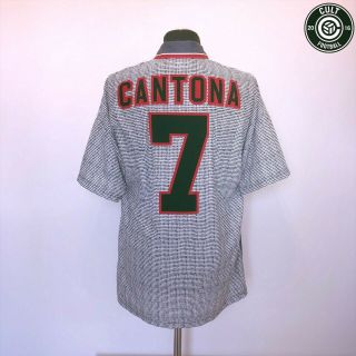 Cantona 7 Manchester United Vintage Umbro Away Football Shirt 1995/96 (l)