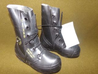 U.  S Military Mickey Mouse Boots Bata Size 5w Extreme Cold Weather