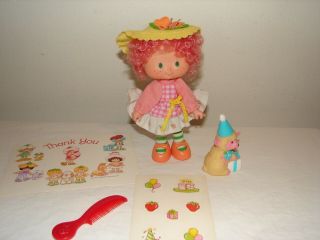 Vintage Strawberry Shortcake Peach Blush Party Pleaser Doll And Pet Attached Hat