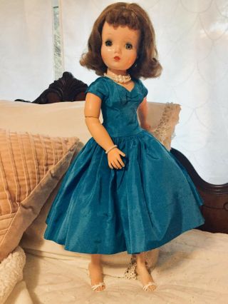 Vintage 1950s Madame Alexander Cissy Doll With Tagged Dress