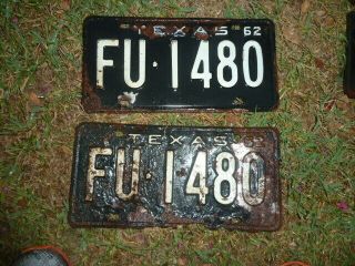 2 Vintage Matching Pair,  Front And Back,  Black 1962 Texas License Plates