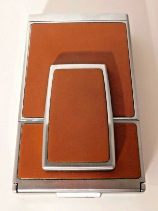 Vtg.  Polaroid SX - 70 Folding Land Camera with Leather Case Near 2
