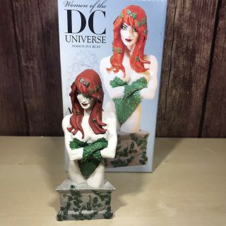 Women Of The Dc Universe Poison Ivy Statue Bust - Dc Direct - 0042 Of 2600