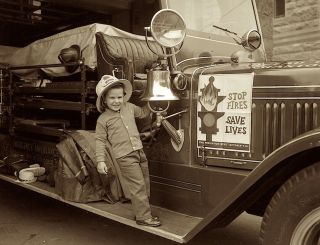 1950s Photo Negative Tiny Fire Fighter Scranton Pa Dept Emergency Ambulance Auto
