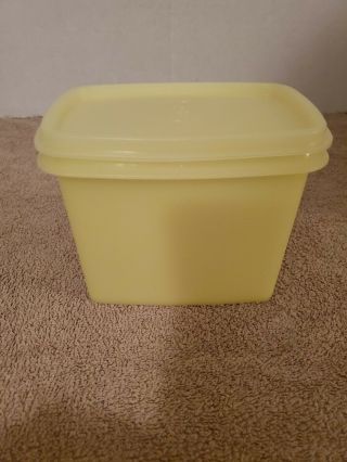 Tupperware 1243 - 8 Lid With Stackable Yellow Container 1244 Vintage 3