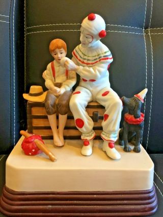 Vintage 1985 “the Runaway Clown” By Norman Rockwell - Figurine Music Box.