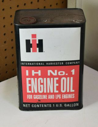 L5320 - Vintage Metal International Harvester Engine Oil No.  1 Gallon Can