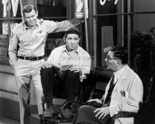 " The Andy Griffith Show " Goober,  Floyd & Andy At Barber Shop 8x10 Photo (ab - 597)