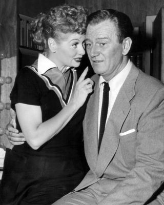 Lucille Ball & John Wayne In Tv Show " I Love Lucy " 8x10 Publicity Photo (bb - 161)