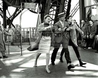Fred Astaire & Audrey Hepburn In " Funny Face " - 8x10 Publicity Photo (zz - 418)