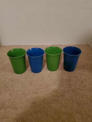 Vintage Tupperware 4 Bell Tumblers 109 Blue And Green