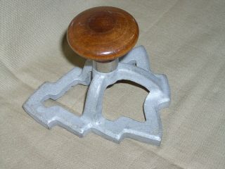 ANTIQUE/VINTAGE WOODEN KNOB CHRISTMAS TREE COOKIE MOLD PRESS CUTTER 3