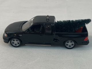 Hallmark Keepsake Christmas Ornament 2000 Ford F - 150 Truck With Tree Black Fast