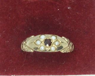 Vintage 9ct Yellow Gold Garnet And Pearl Ring.  Size R 1/2.