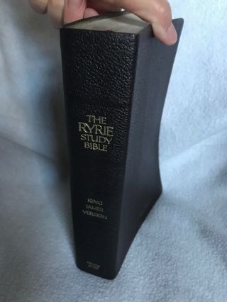 Ryrie Study Bible King James Version Moody Press 1978