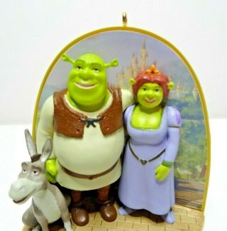 2005 Shrek and Princess Fiona Hallmark Ornament W Box.  Slightly - 3