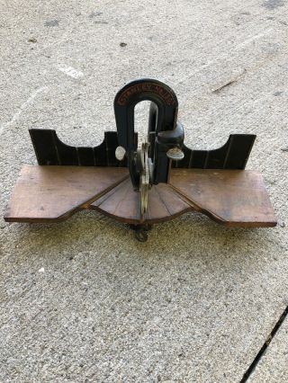Vtg Stanley No 150 Miter Mitre Saw Box Cast Iron & Wood Bench Or Table Top Mount
