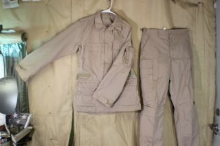 2 Pc Military Issue Khaki Hot Weather Field Pants & Top Nu W/ Tag C Pix Sm Long