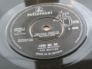 The Beatles 1964 45 Love Me Do Black Parlophone R 4949 In Uk Text