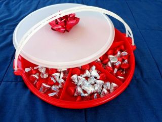 Vtg Tupperware Divided Serving Tray W/ Handle & Seal Makes Great Gift Filled